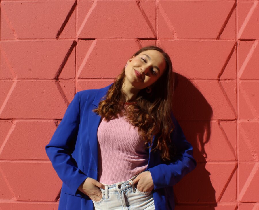 Veronika Strnad z novo skladbo Nov dan