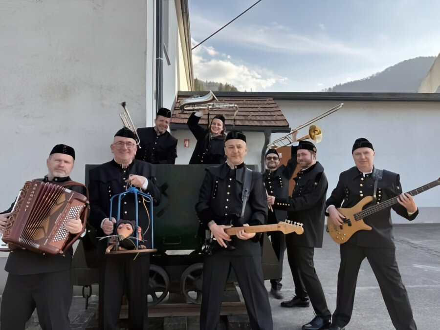 NOH ŠIHT – Poklon rudarjem