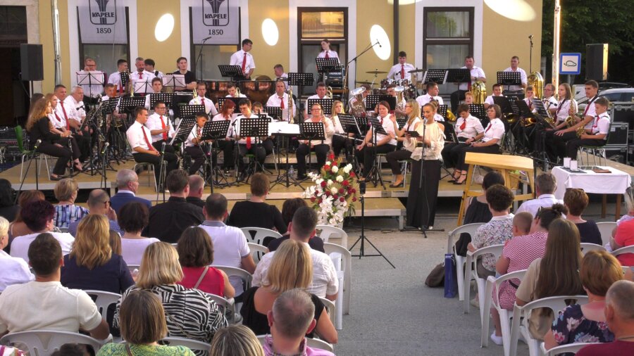 🎶 Pihalni orkester Kapele – Slavnostni koncert ob 175-letnici s Triom Vivere 🎶
