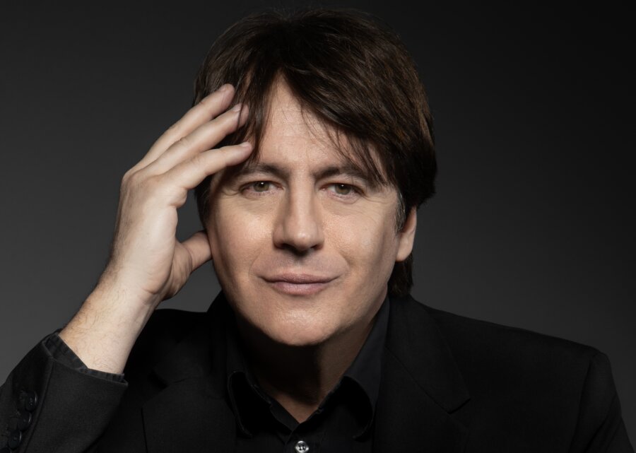 BORIS NOVKOVIĆ ŠOKIRA: 40 let neustavljive kariere in spektakel, ki ga ne smete zamuditi!